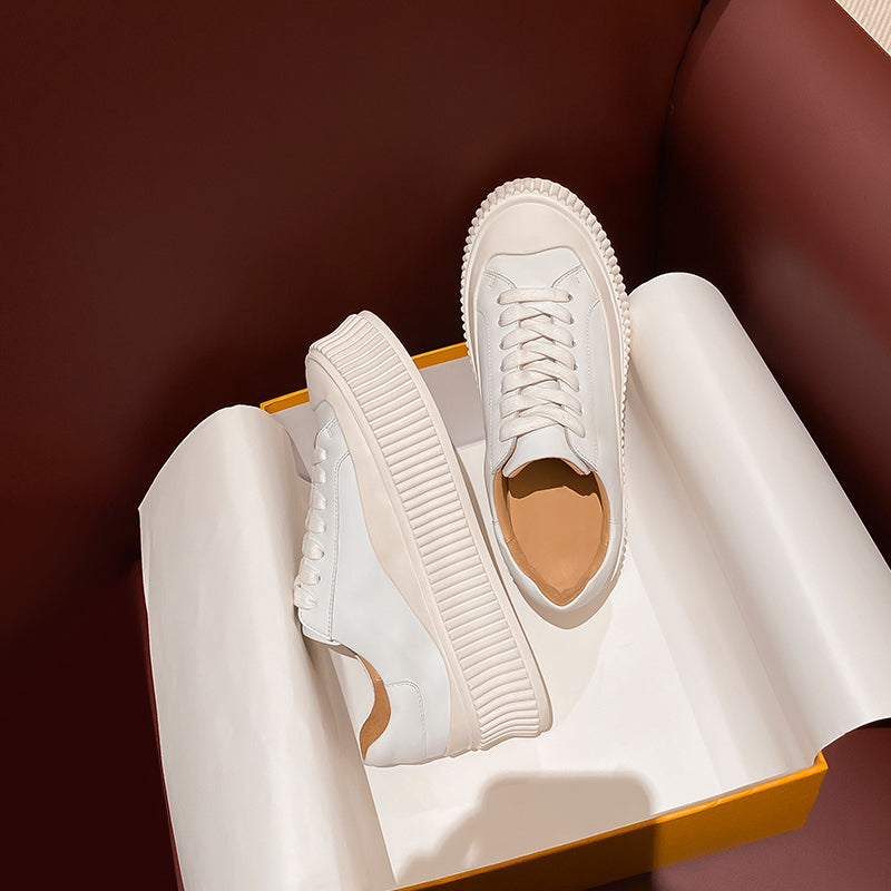 Sneakers platform lace up shoes with textured rubber sole in box