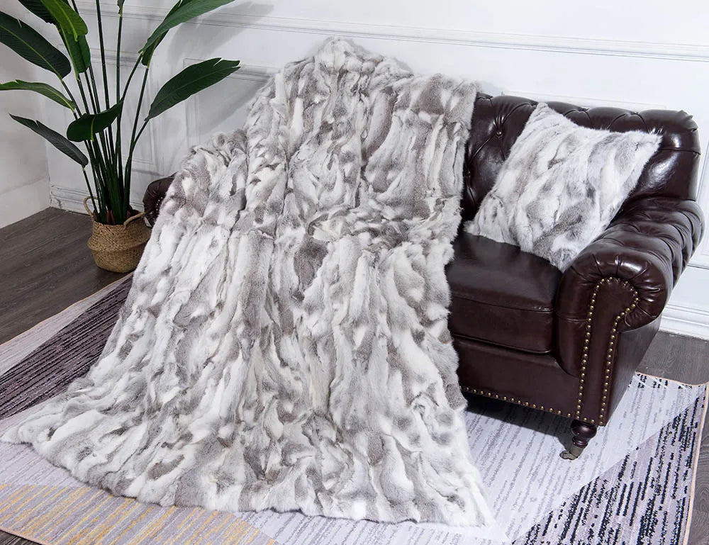 MS.Softex Winter Warm Natural Rabbit Fur Blanket Patchwork Real Rabbit Fur Throw Customized LUXURY COMFORT