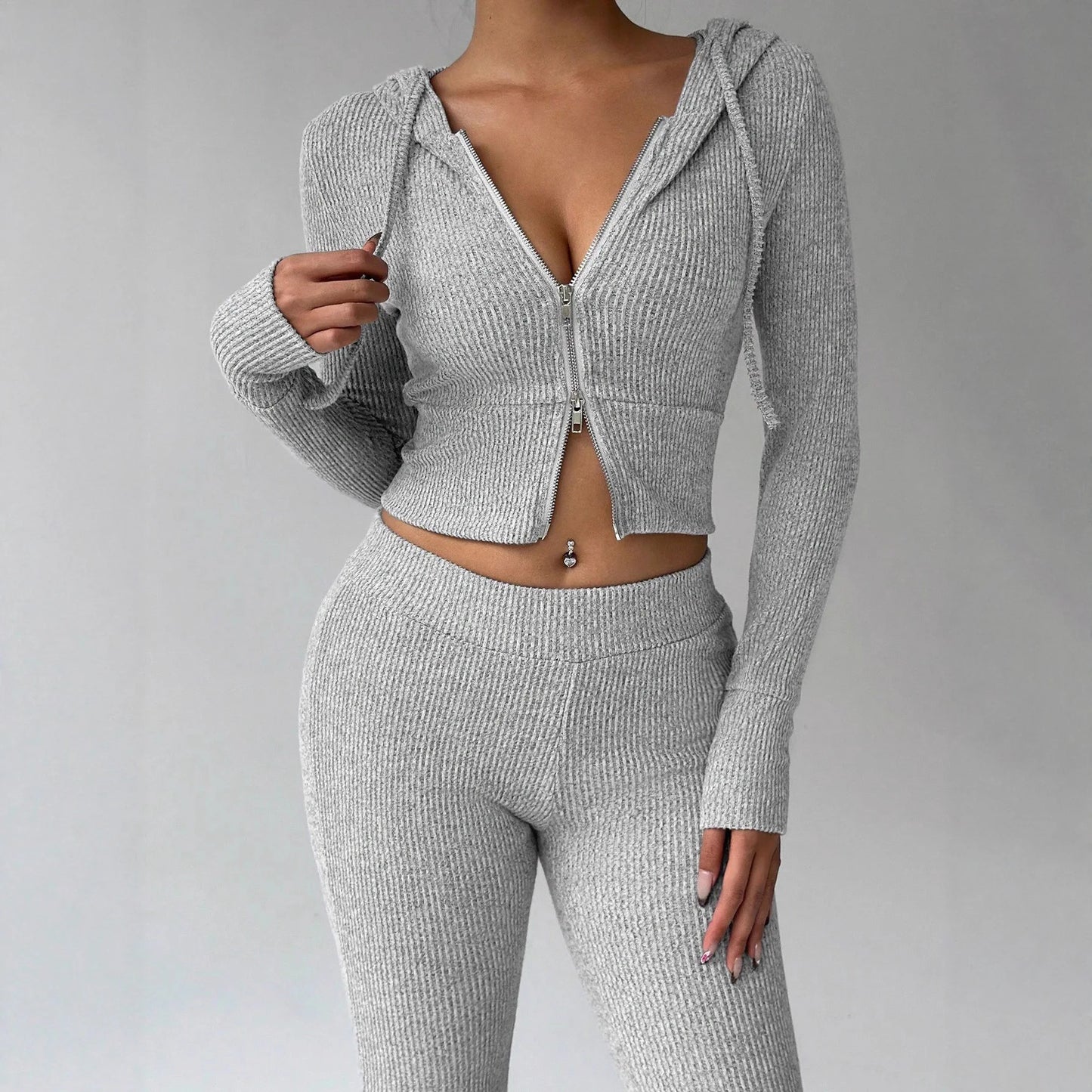 Cozy Women's Loungewear Set Zip-Up Hooded Top with Drawstring and Flared-Leg Trousers–Casual Fashionable Homewear