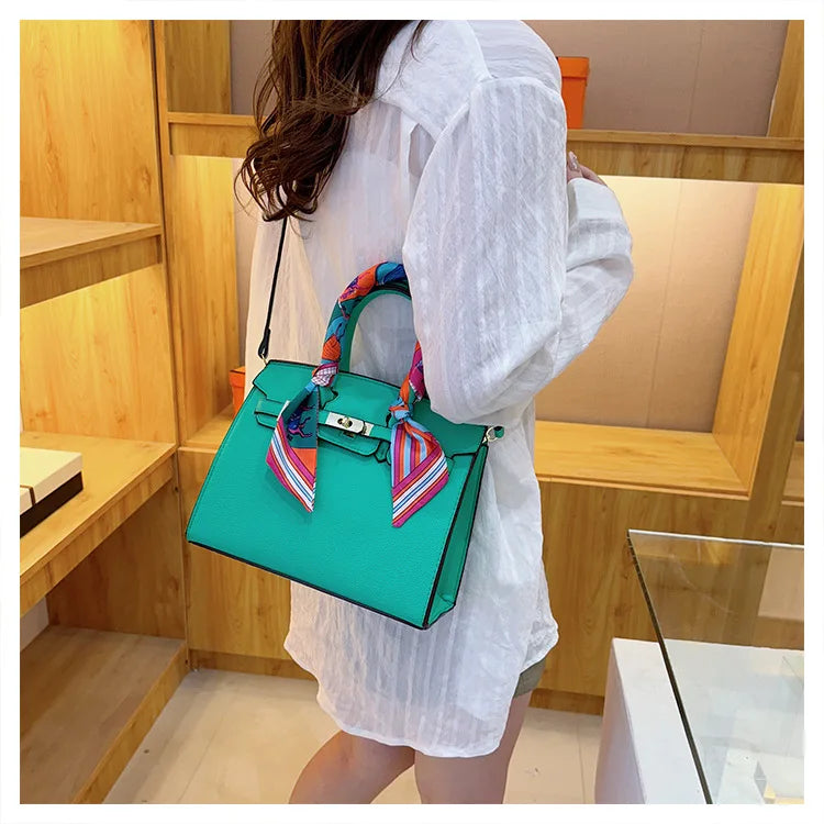 Kelly Bag Fashion Women Bag Large Capacity Shoulder Bag Unique Design Versatile Lock Handheld Crossbody Purse