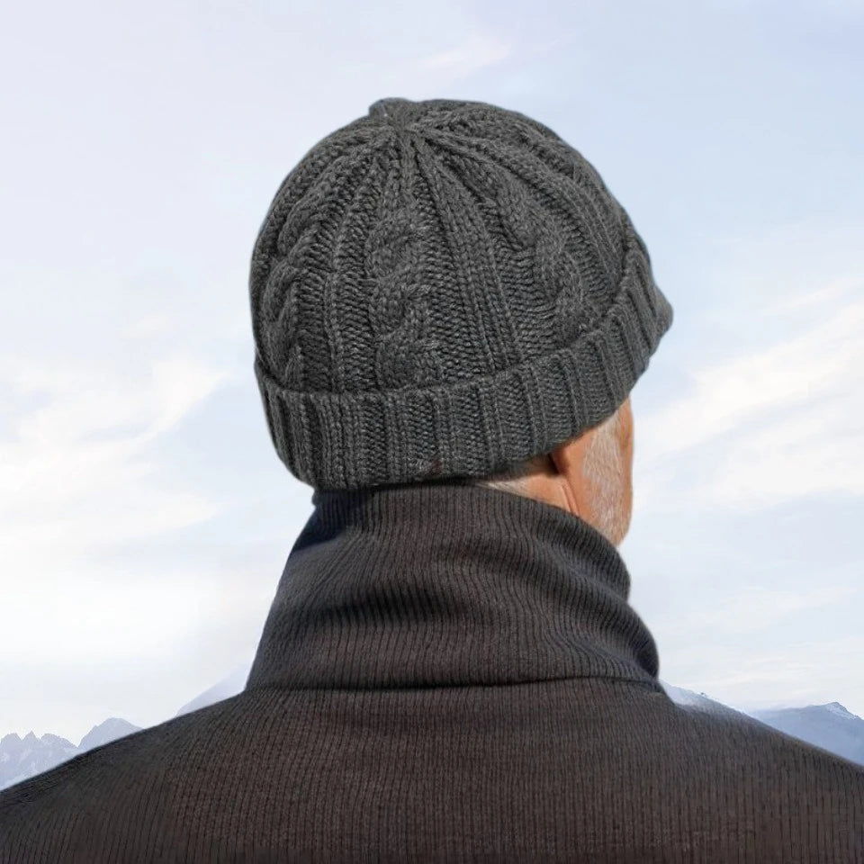 Men's Short-Brimmed Baseball Cap Classic Fashion Winter Warm Baseball Cap Thickened Braided Knitted Hat