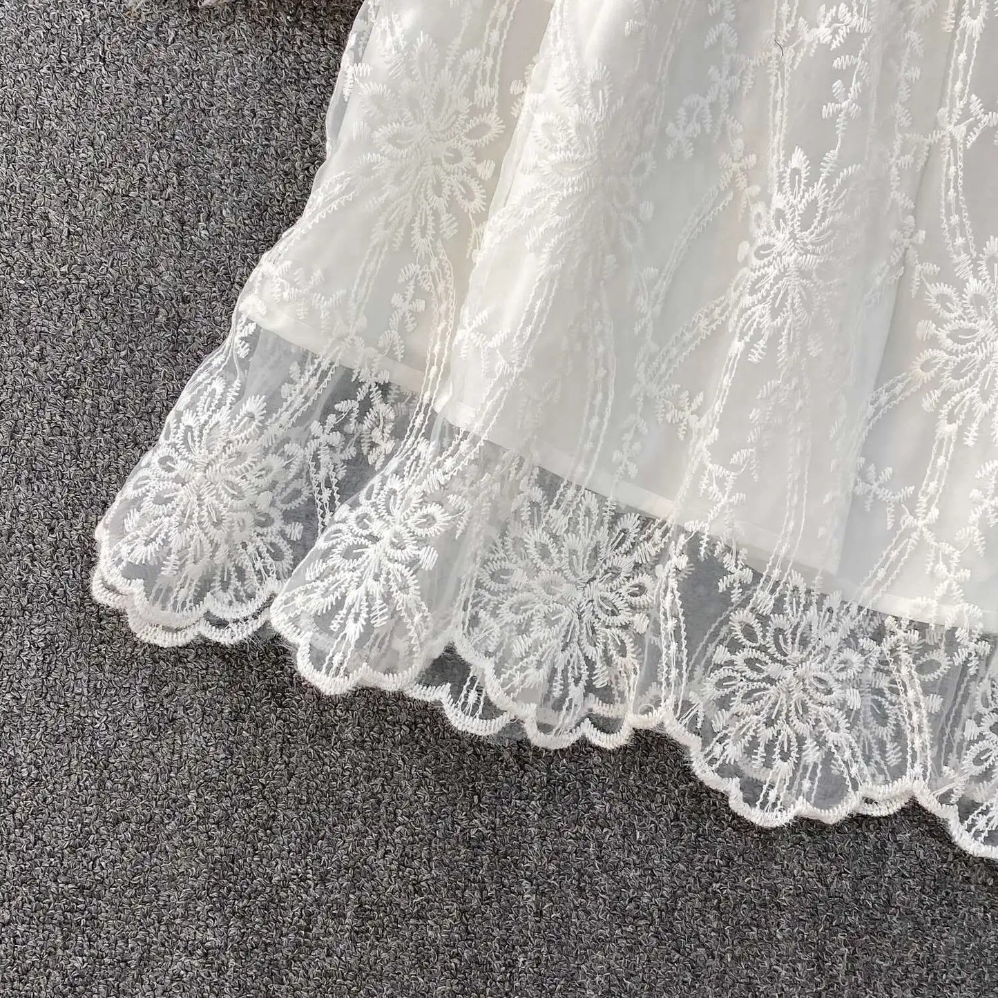 Designer Runway Lace Blazer Dress – Luxury Embroidered Long Gown for Elegant Evenings