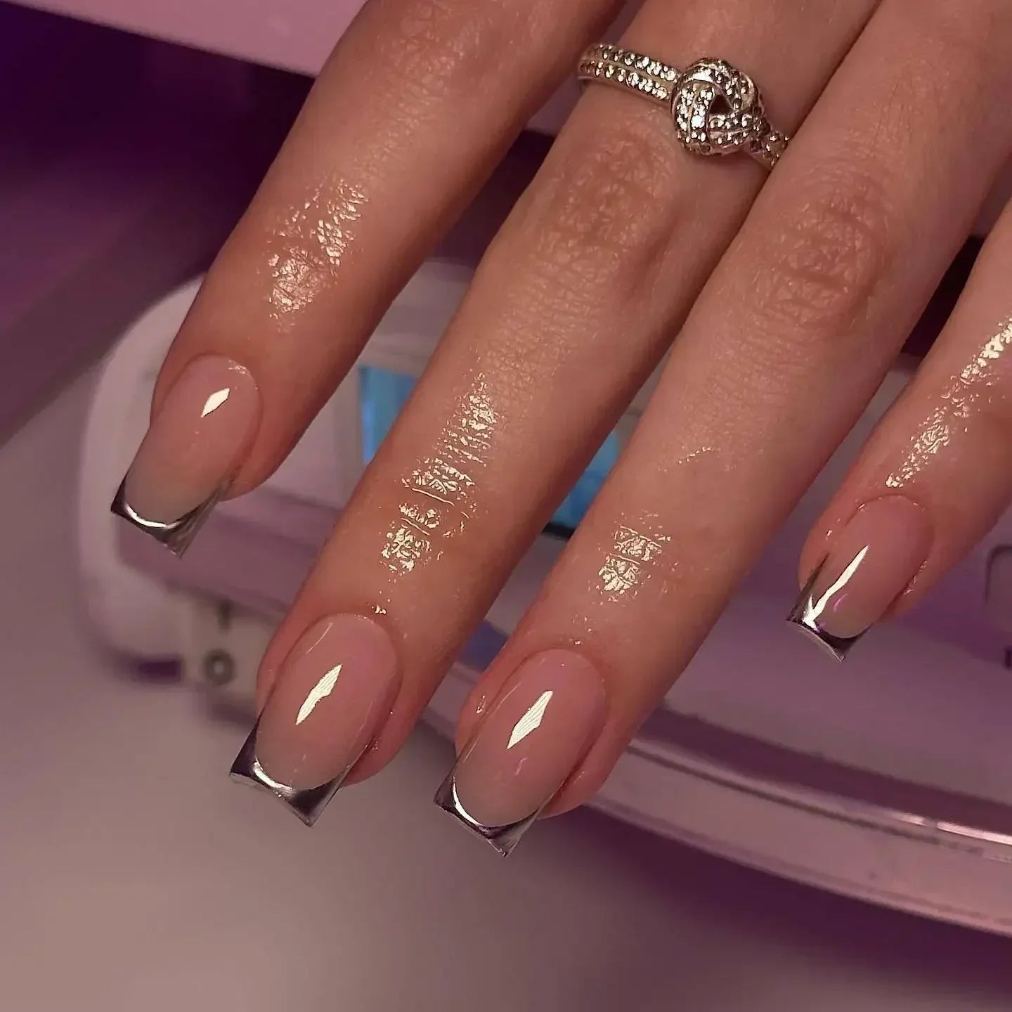 24Pcs French Tip Handmade Press On Nails Minimalist Solid Color Fake Nails Medium Square Full Cover Press On Nail Tips With Glue