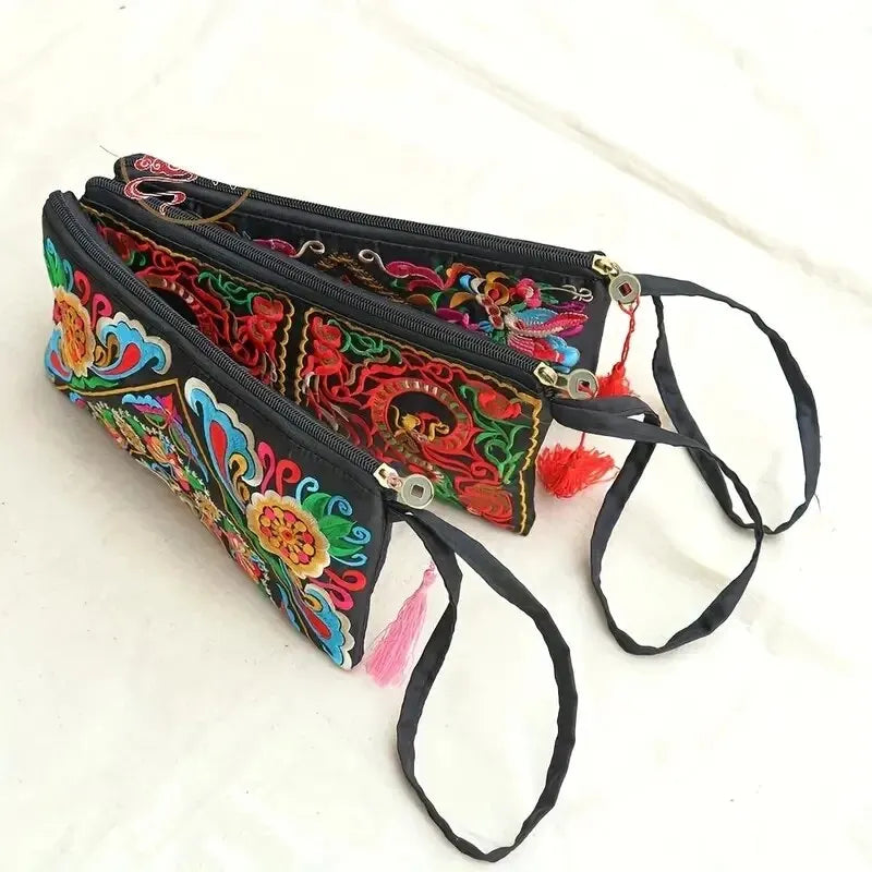 Retro Style Square Purse Ethnic Style Phone Clutches Floral Embroidered Bag Zipper Storage Bag Flower Fabric Clutch Bag