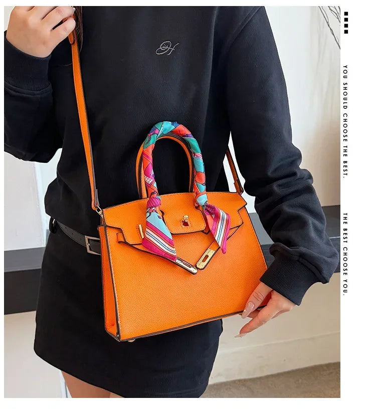 Kelly Bag Fashion Women Bag Large Capacity Shoulder Bag Unique Design Versatile Lock Handheld Crossbody Purse