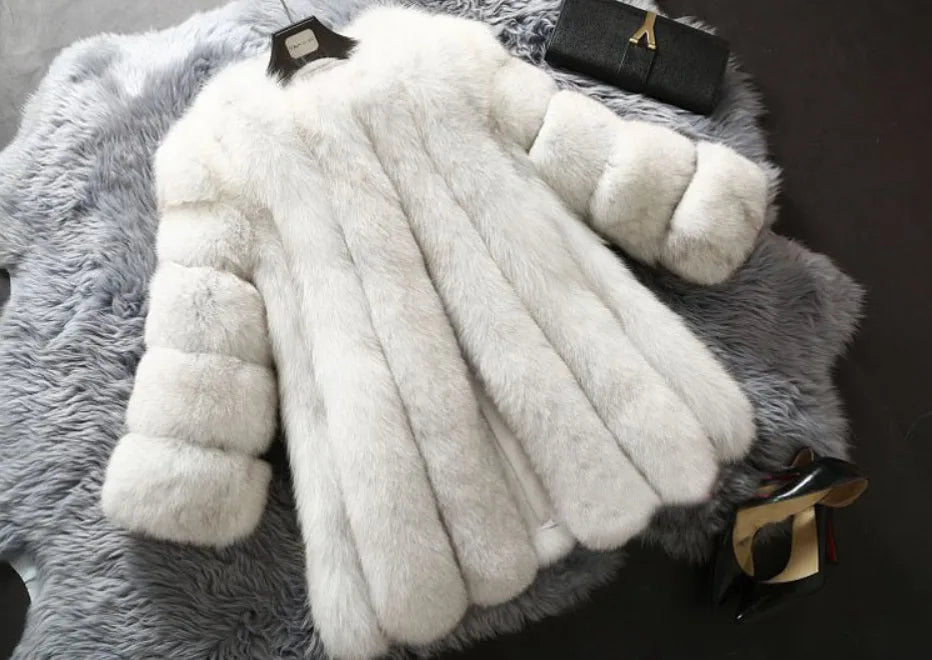 Luxe Faux Fur Jackets for Women Long Puff Sleeve Woman Coat Solid Short Warmth Outerwear Clause Ladies Elegant Streetwear