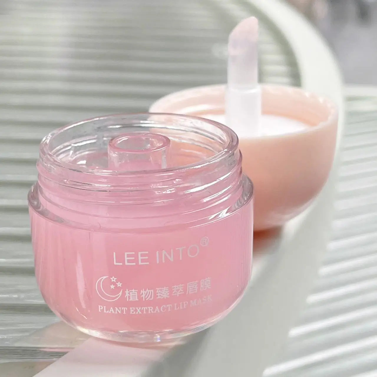 Hydrating Lip Balm Duo with Plant Extracts for Delicate Lips All Day
