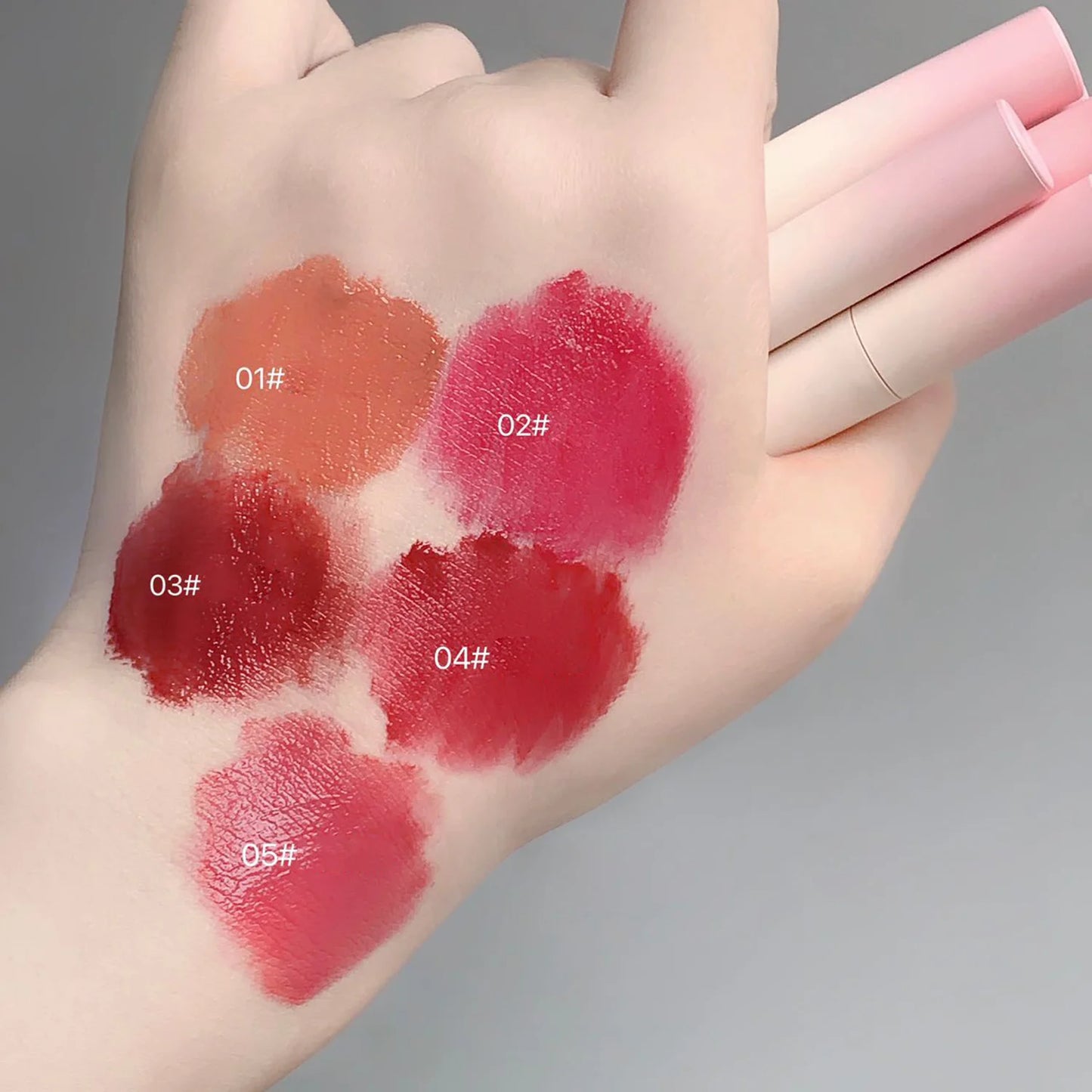 Red lip powder cream is silky smooth, moisturizing, wrinkle free, soft mist, matte lip base