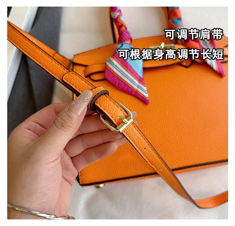 Kelly Bag Fashion Women Bag Large Capacity Shoulder Bag Unique Design Versatile Lock Handheld Crossbody Purse