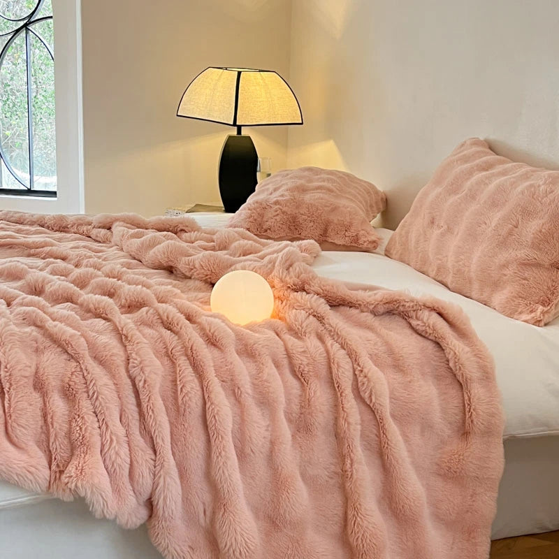Luxury Faux Fur Rabbit Fur Thickened Blanket, Winter Soft Blanket Throw for Home Bed Sofa Cover 100X150cm 150X200cm 200X230cm