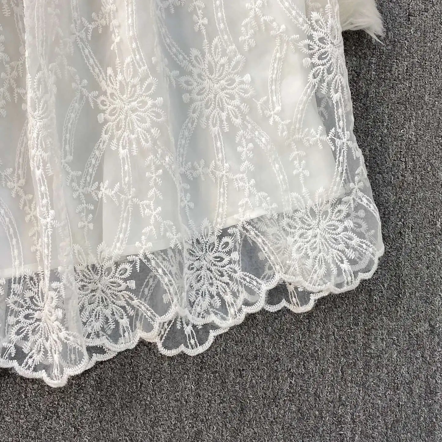 Designer Runway Lace Blazer Dress – Luxury Embroidered Long Gown for Elegant Evenings