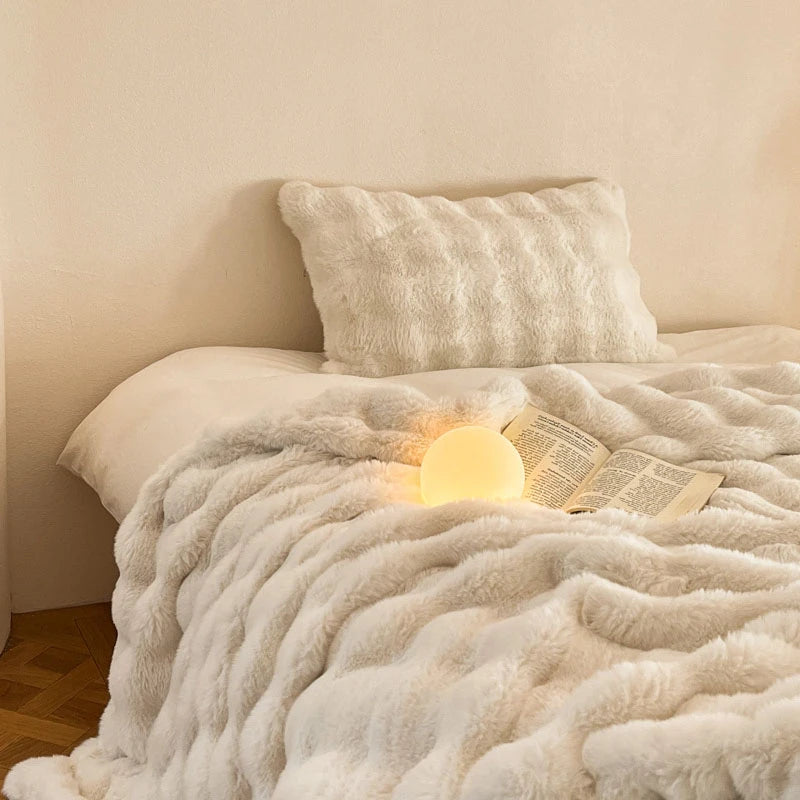 Luxury Faux Fur Rabbit Fur Thickened Blanket, Winter Soft Blanket Throw for Home Bed Sofa Cover 100X150cm 150X200cm 200X230cm