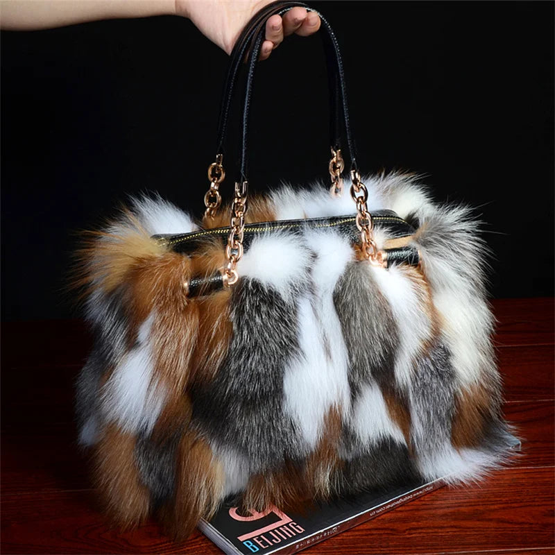 2026 New Clothing Designer Luxury Soft Fox Hair High-end Handbag Fashion Large Capacity Charm Women's Special Fur Bag