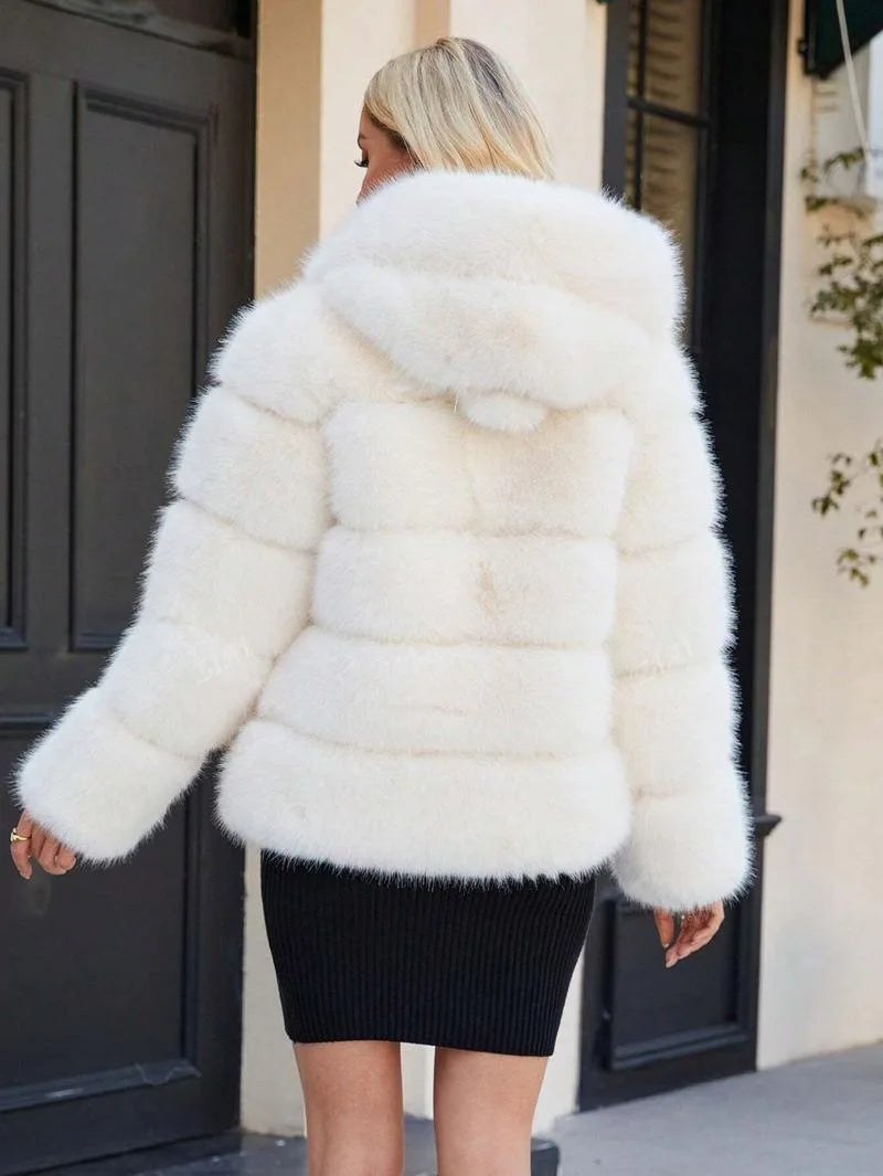Luxe Women's Short Hooded Faux Fox Fur Coat Fashion Streetwear with Faux Fur Trim Thickened Winter Faux Fur Outwear