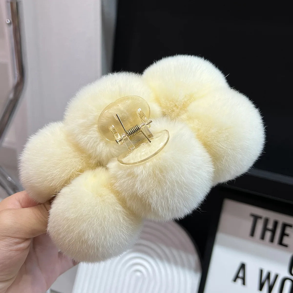 Hair Claw Accessories for Women Furry Pins Clips Cheveux Bandeau Korean Fashion Pinza Pelo Barrettes Cheveux Femme Haarschmuck