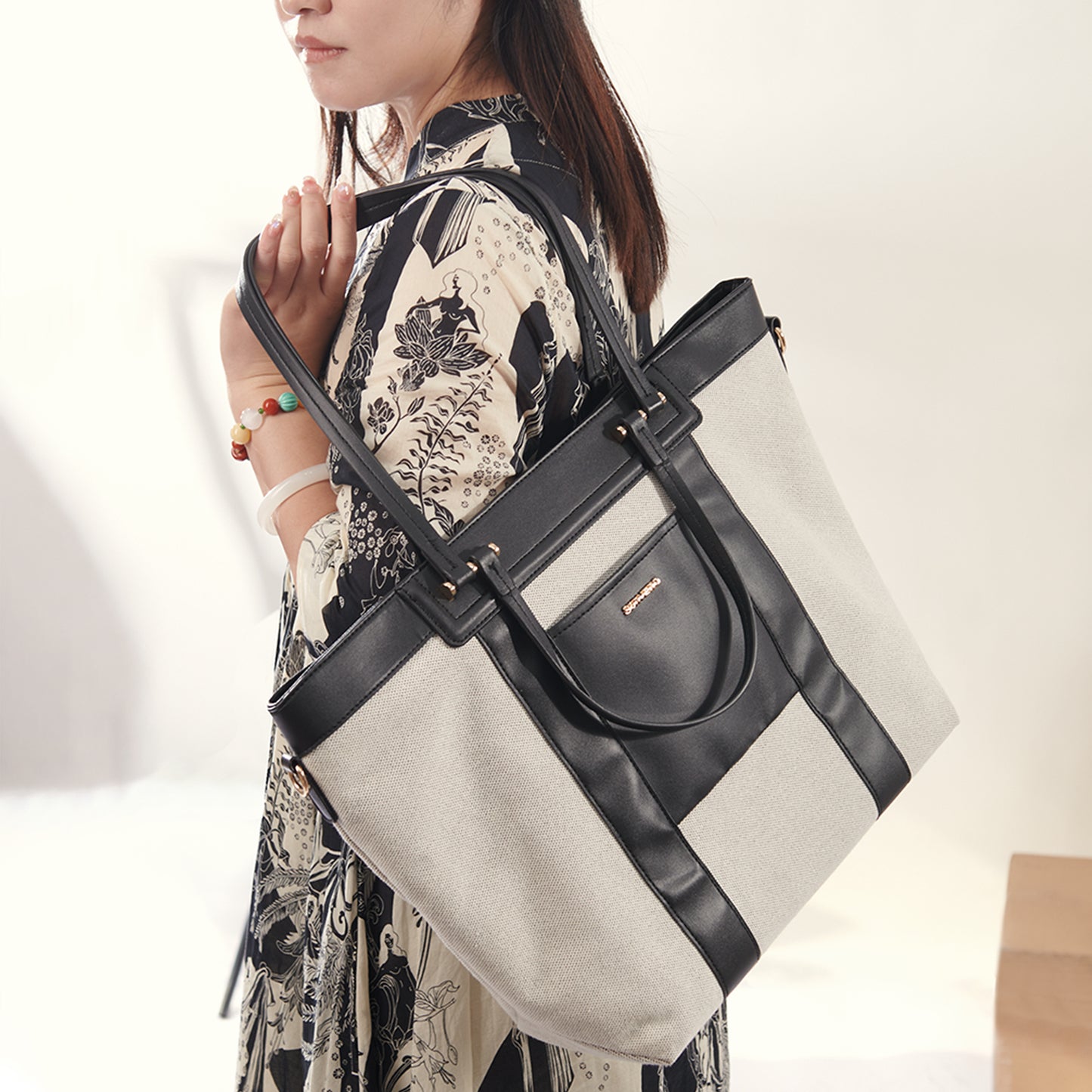 Luxe Must Have Viral Mommy Canvas Diaper Handbag