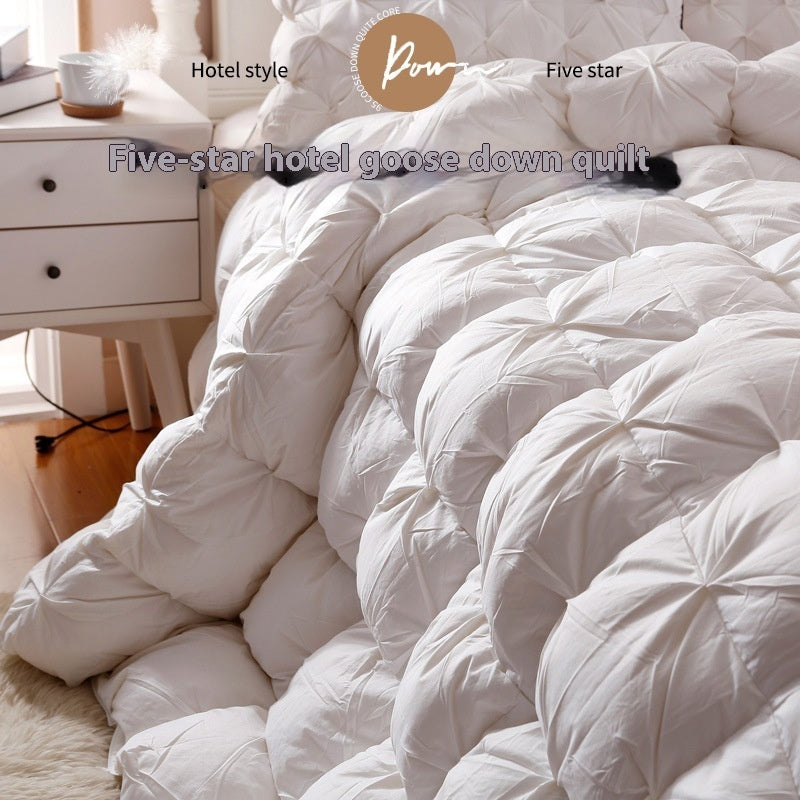 Luxe Twisted Goose Down Duvet – Ultra-Soft Cotton Cover, Pinch Pleat Design, All-Season Warmth & Cloud-Like Comfort
