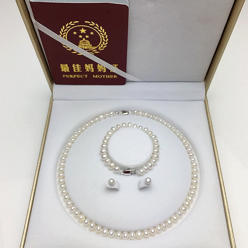 Lustrous Necklace Set With Freshwater Pearl Beads For Everyday Shine Gift Ready