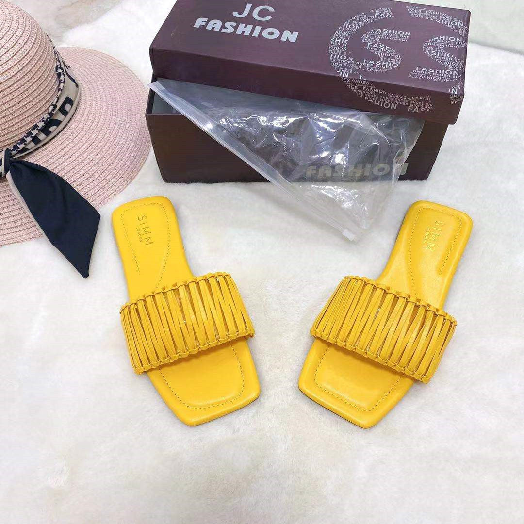 Soft Unisex Flat Sandals for All Day Comfort with Cushioned Insole