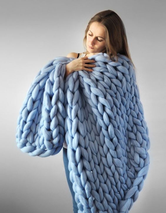 Handwoven Throw Blanket With Cashmere Feel And Durable Acrylic