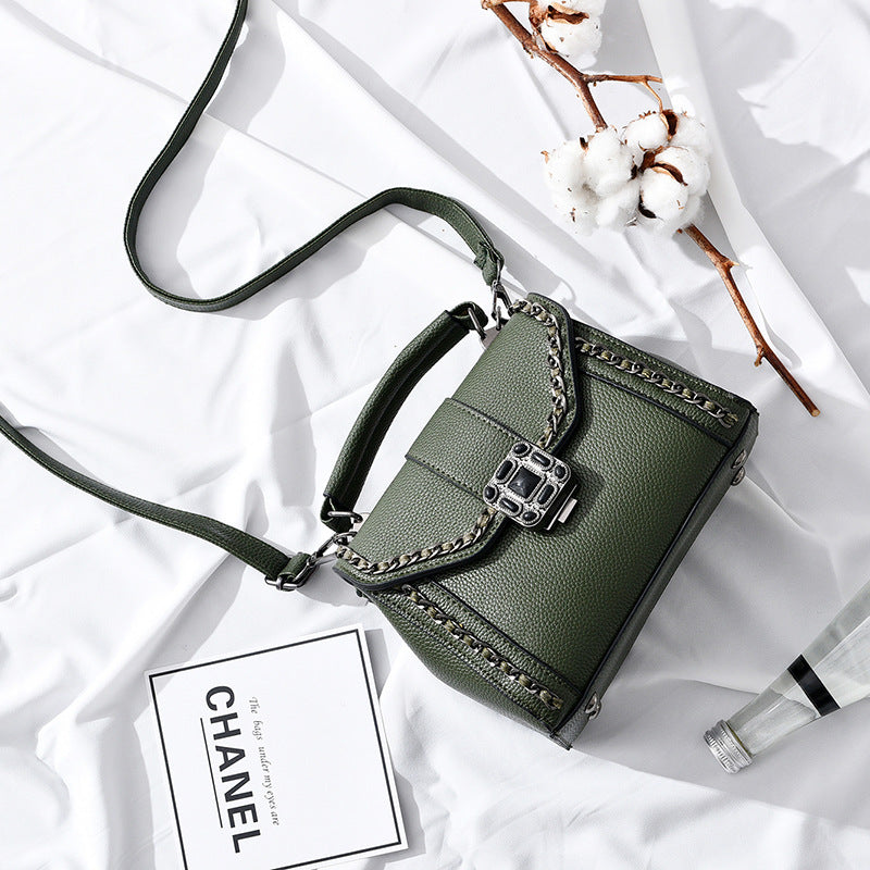 Your Perfect Opulent Chain Shoulder Bag Delivers City Luxe With Premium PU Leather You'll Treasure In 2026.