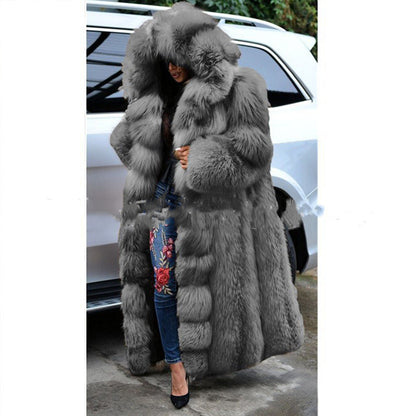 The Viral Celebrity Faux Fur Coat – “It-Girl Energy Only”