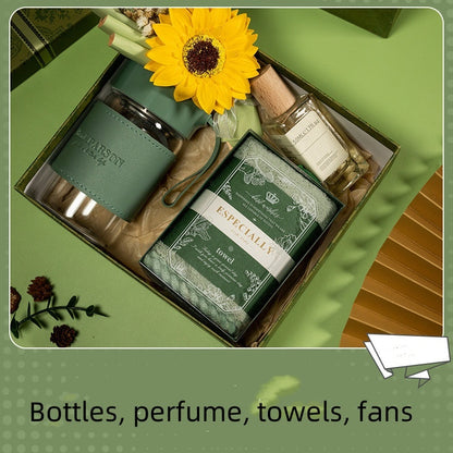 Stylish Gift Set for Best Man and Bridesmaid with Keepsake Wedding Card