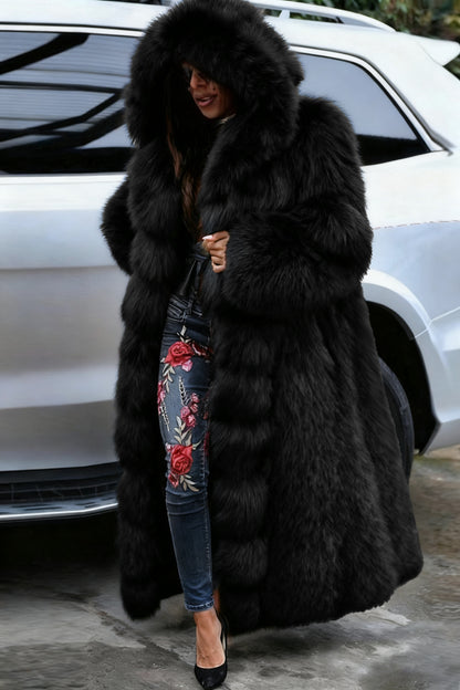 The Viral Celebrity Faux Fur Coat – “It-Girl Energy Only”