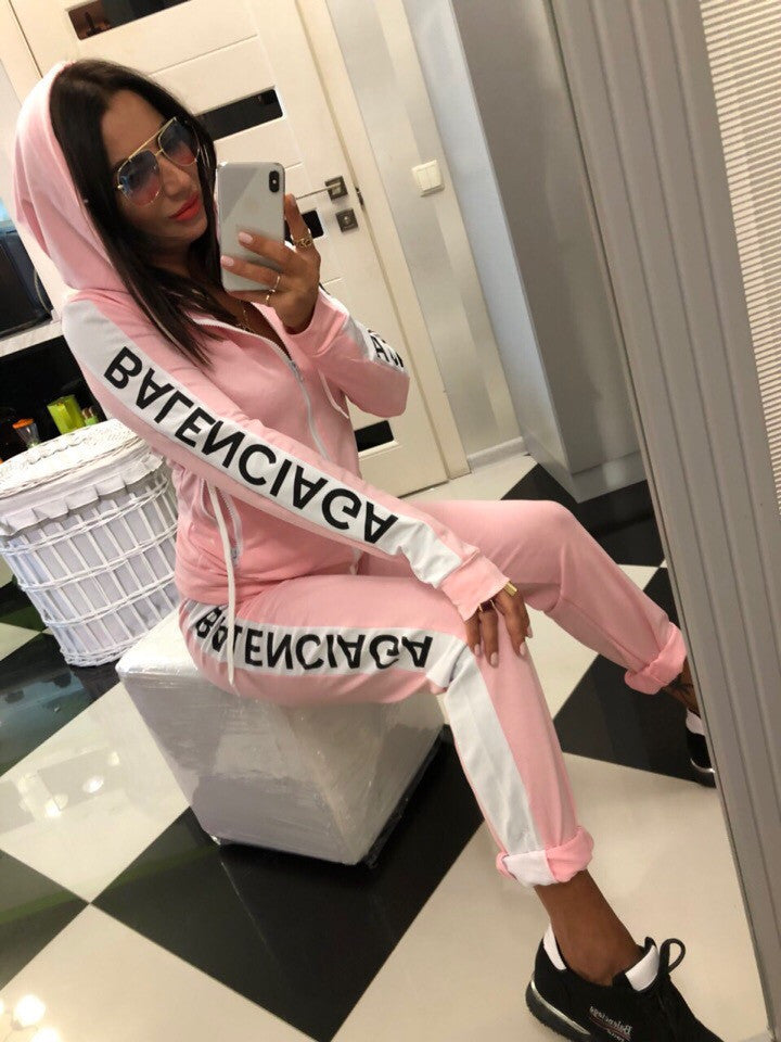 Women's Hoodie Sweatsuit Set for All Day Cozy Easy Wear