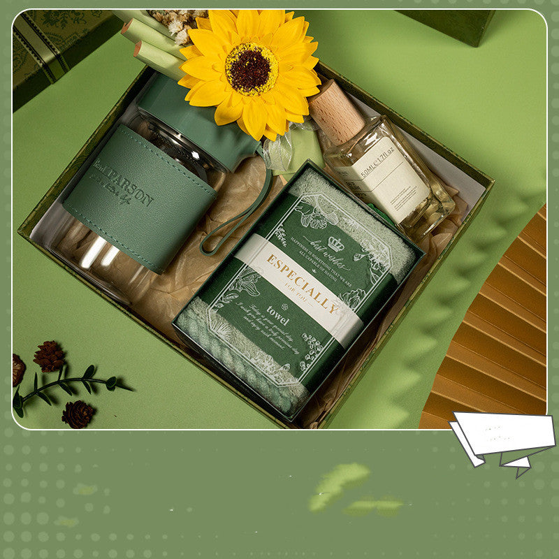 Stylish Gift Set for Best Man and Bridesmaid with Keepsake Wedding Card
