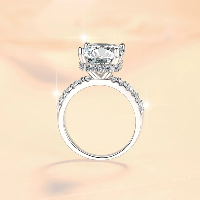 Radiant Ring Moissanite Claw Setting in Sterling Silver for Engagement