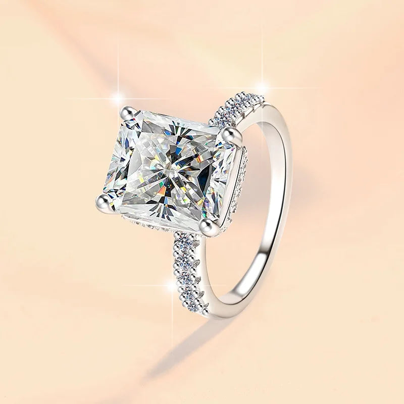 Radiant Ring Moissanite Claw Setting in Sterling Silver for Engagement