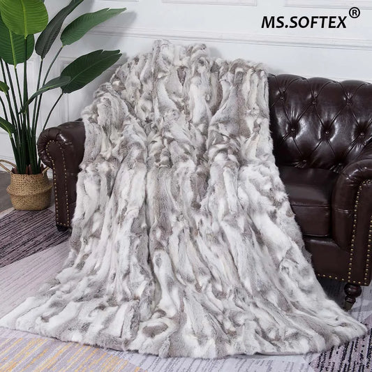 MS.Softex Winter Warm Natural Rabbit Fur Blanket Patchwork Real Rabbit Fur Throw Customized LUXURY COMFORT