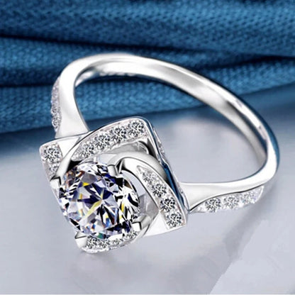Shimmering Ring With Rose Design And Clear CZ Inlay For Everyday Shine
