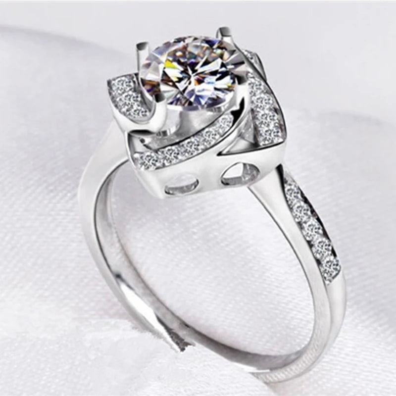 Shimmering Ring With Rose Design And Clear CZ Inlay For Everyday Shine