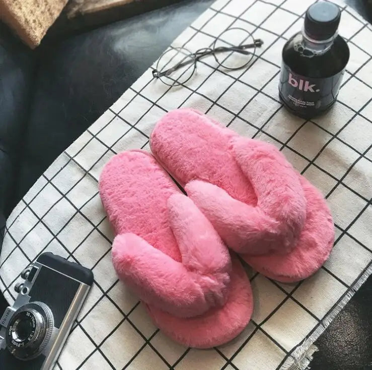 Luxe Studio Plush Faux Fur Slippers  | Merch Gone Viral.
