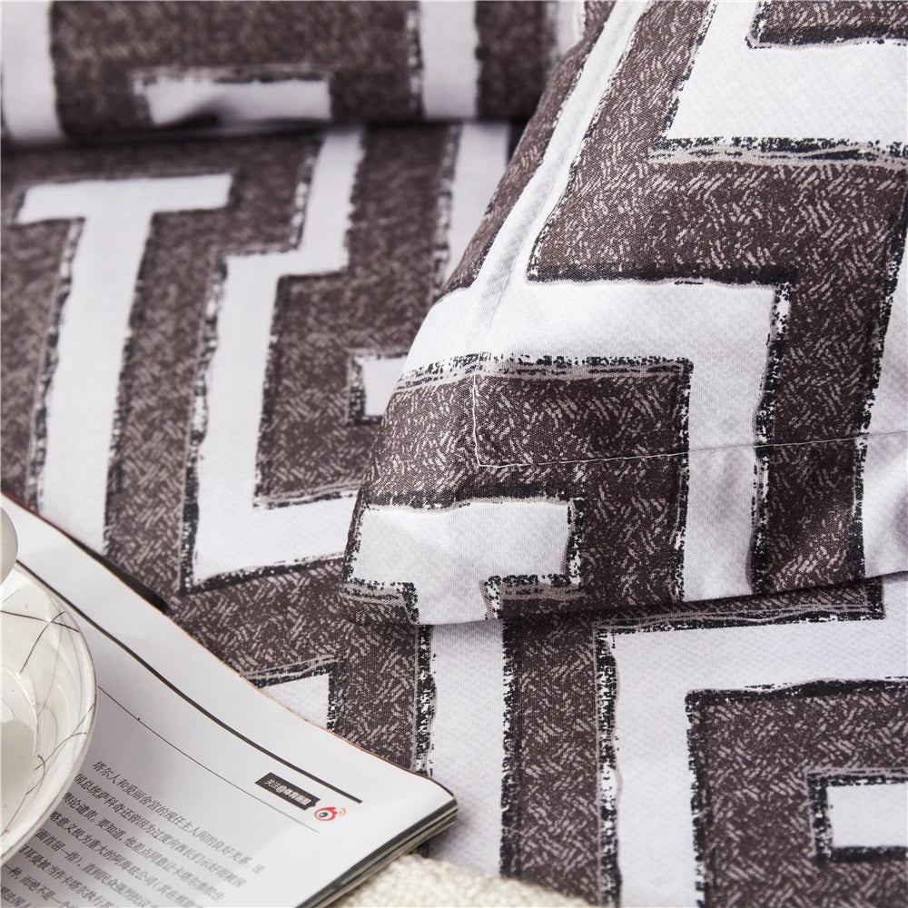 Geometric Pattern Duvet Cover Set for King and Queen Beds Gray