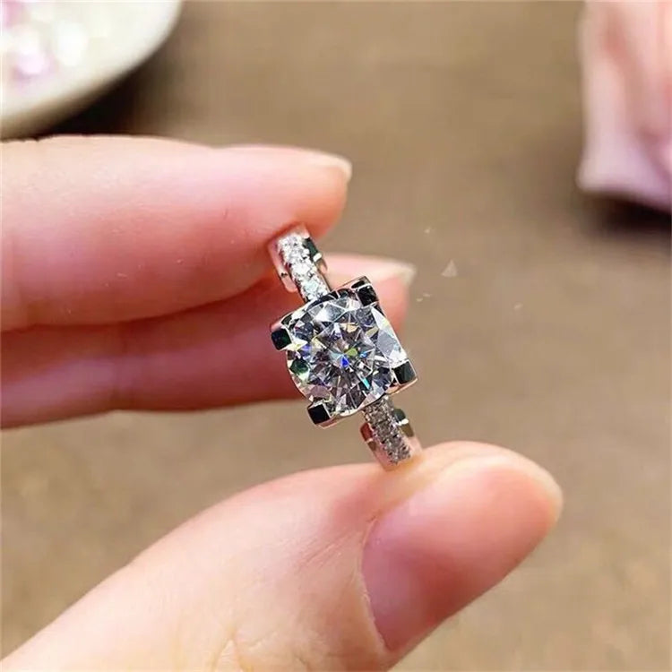 Brilliant Ring with Cubic Zirconia 6.5mm Stone Silver Plated Band