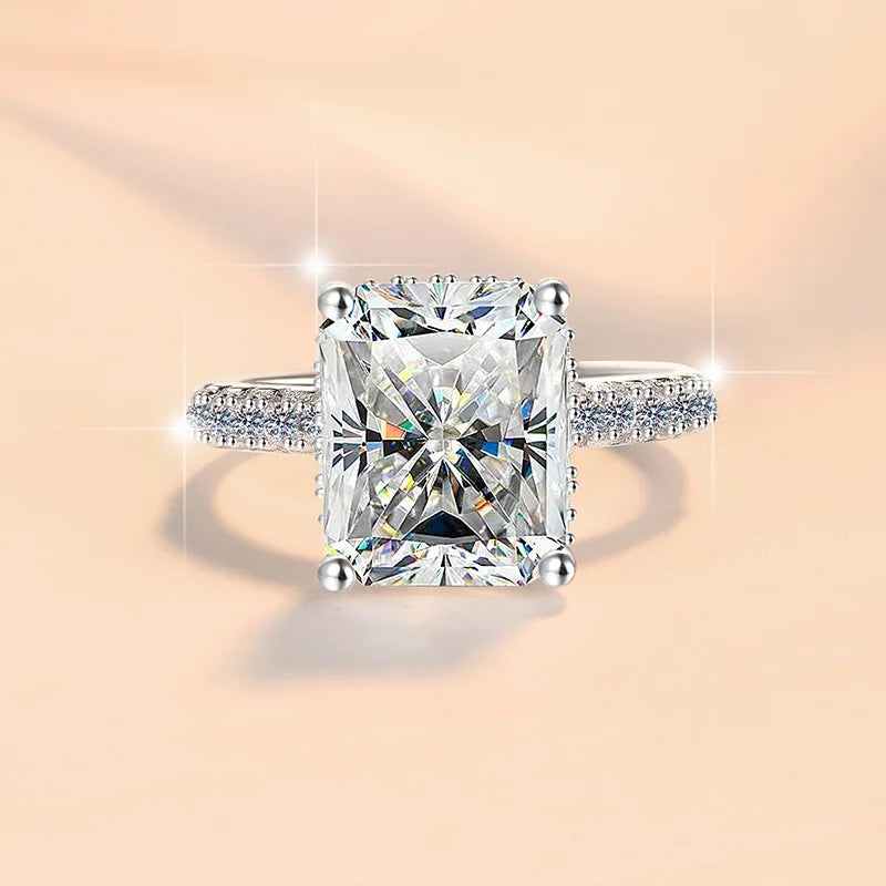 Radiant Ring Moissanite Claw Setting in Sterling Silver for Engagement