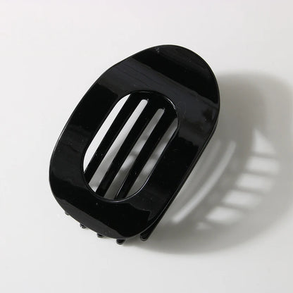 Leopard Claw Clip with Spoon Shape for Secure Hold and Smooth Glide