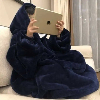 Women's Polyester Hooded Blanket with Kangaroo Pocket and Fleece Texture One Size