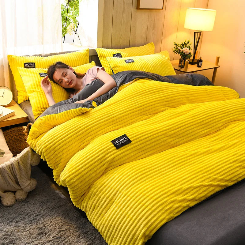 Reversible winter duvet cover set with washed finish