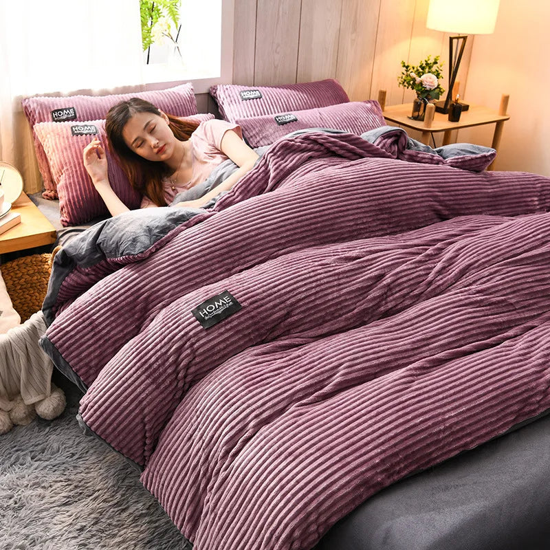 Reversible winter duvet cover set with washed finish
