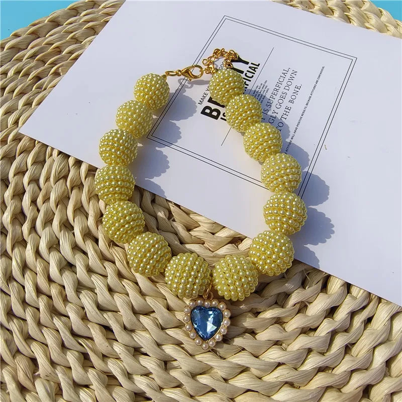 Heart-detail pet collar with pearl-style accents