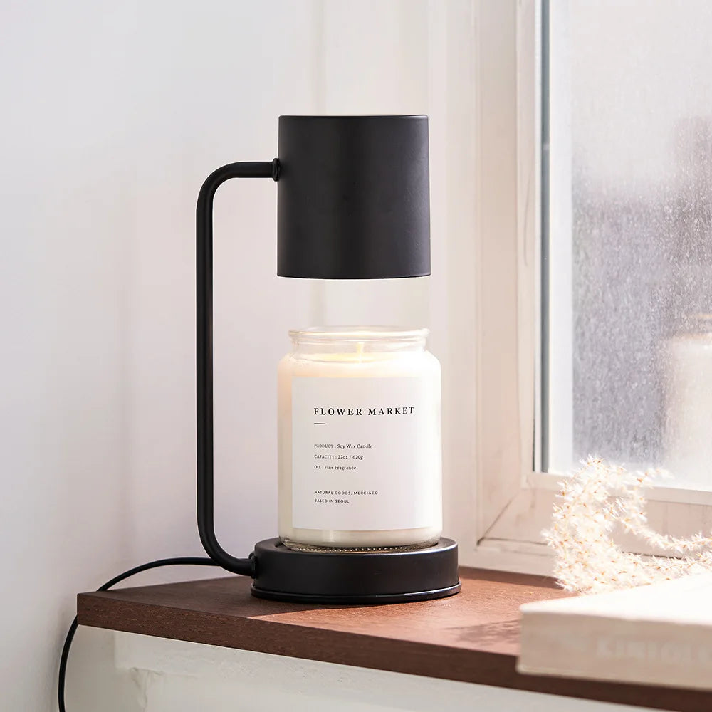 Wax-melting lamp with timer and dimmer