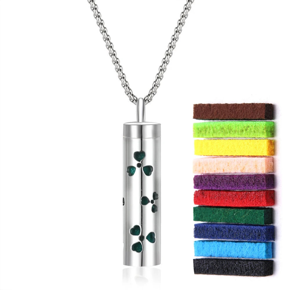 Aromatherapy diffuser necklace with geometric locket pendant