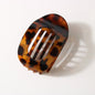 Leopard Claw Clip with Spoon Shape for Secure Hold and Smooth Glide