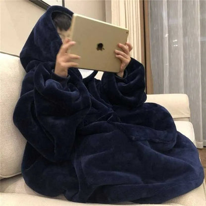 Women's Polyester Hooded Blanket with Kangaroo Pocket and Fleece Texture One Size