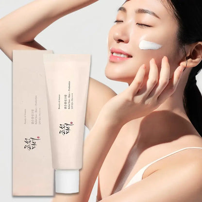 50ml Rice Sunscreen Lightweight Non-Greasy Sensitive Skin Long-Lasting Protection 2025 SUN PROTECTION CHAMPION