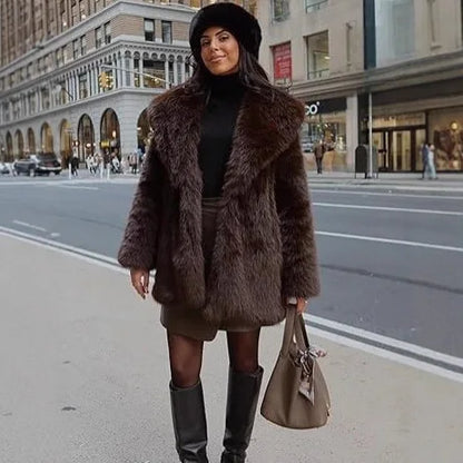 Women's winter coat with a soft faux-fur collar